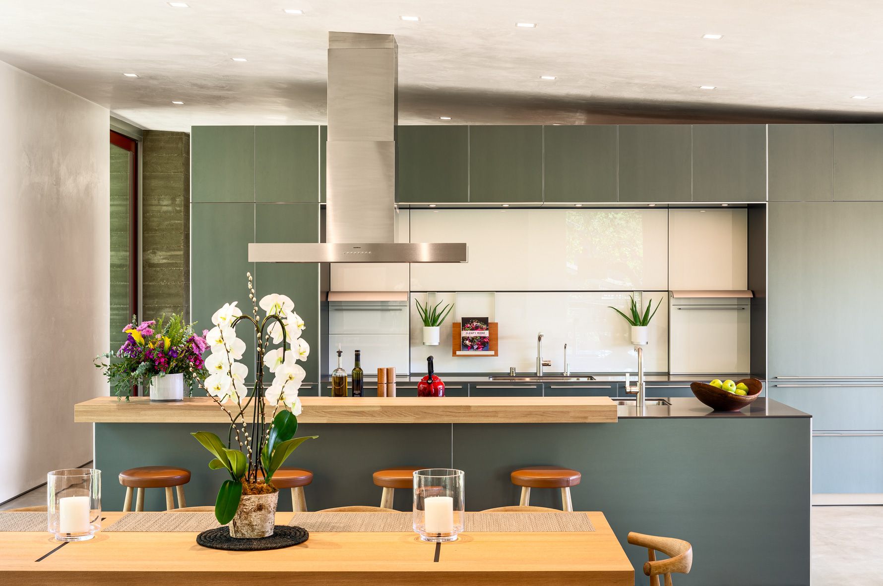 Santa-Barbara-Foothills-Residence-Modern-Kitchen