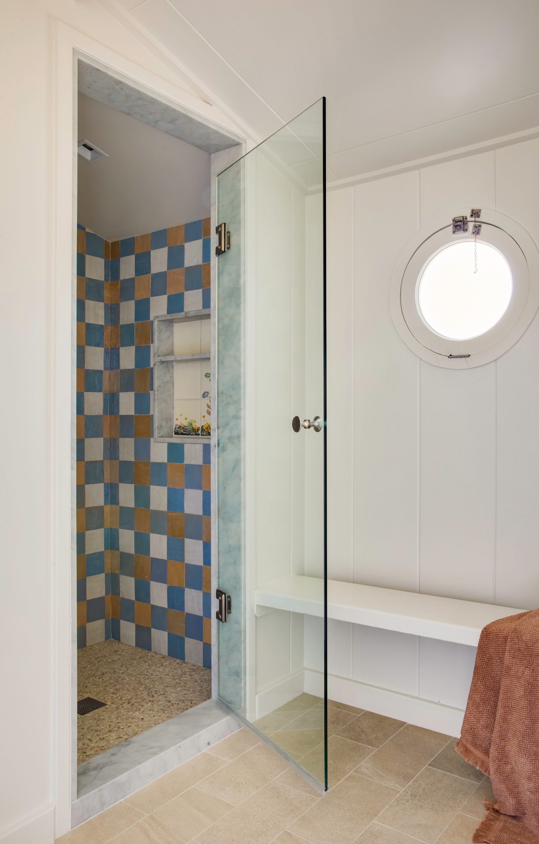 BathPorthole