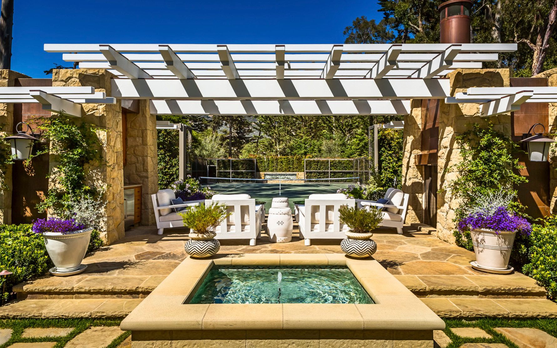 Santa-Barbara-Beach-Residence-Trellis-Water-Fountain
