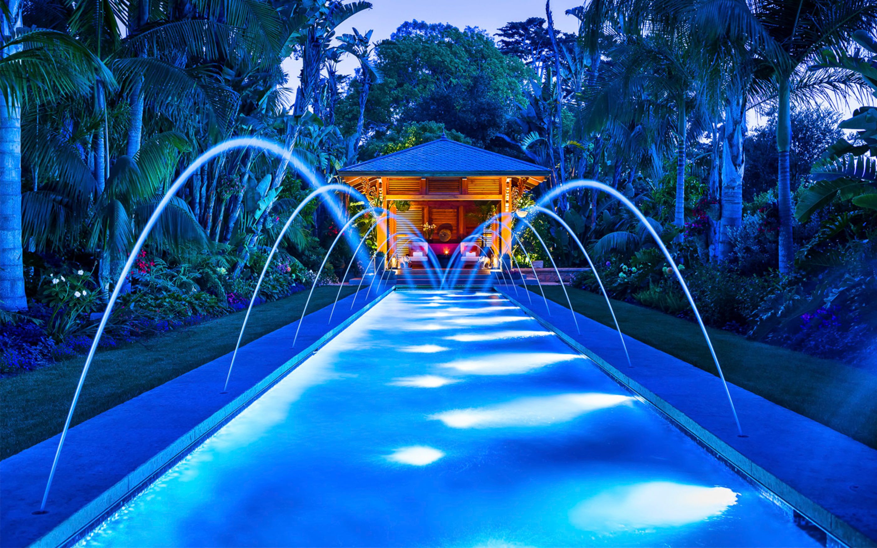 Santa-Barbara-Beach-Folly-Pool-Cabana