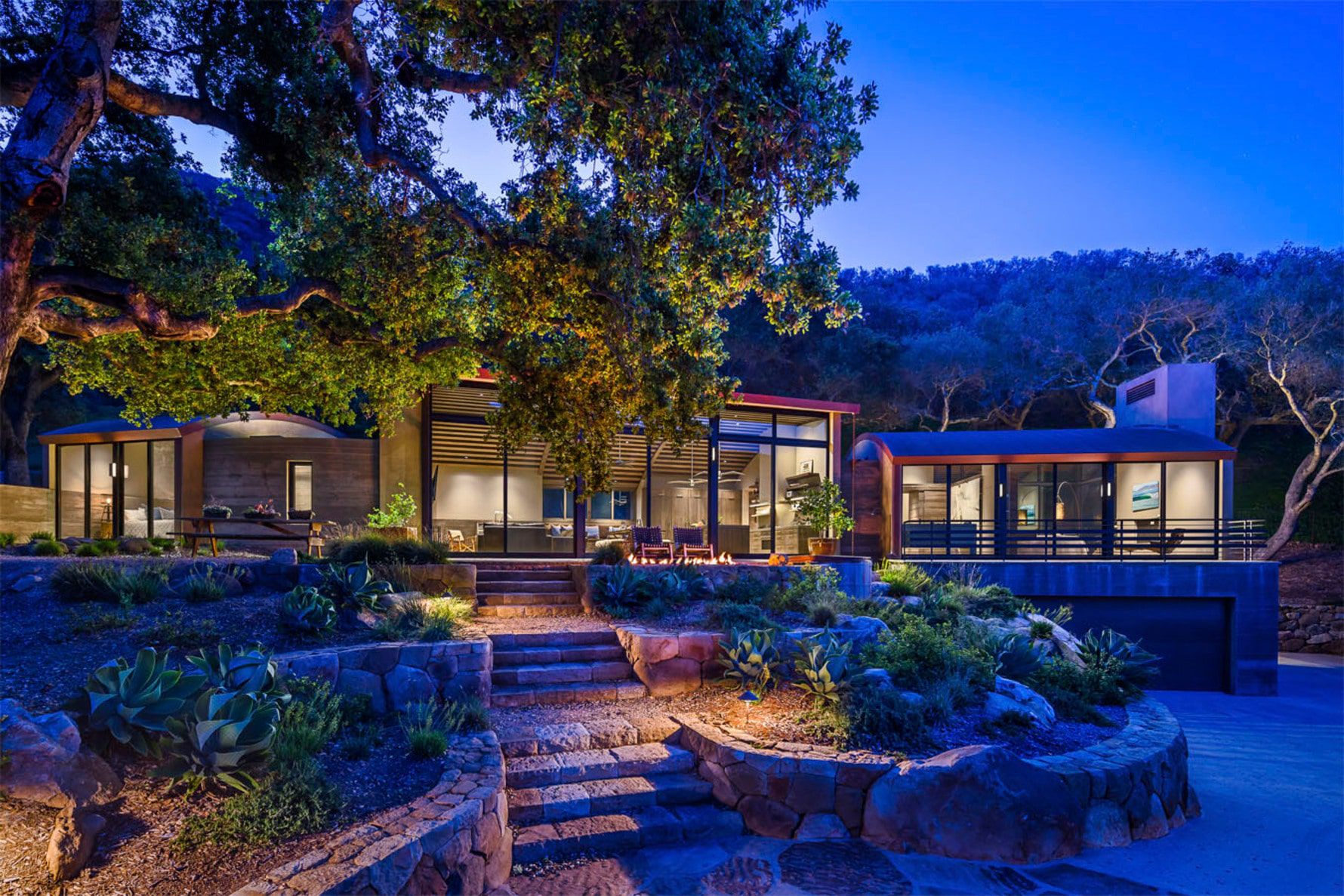 Ricon-Ranch-Glass-House-Stone-Walls
