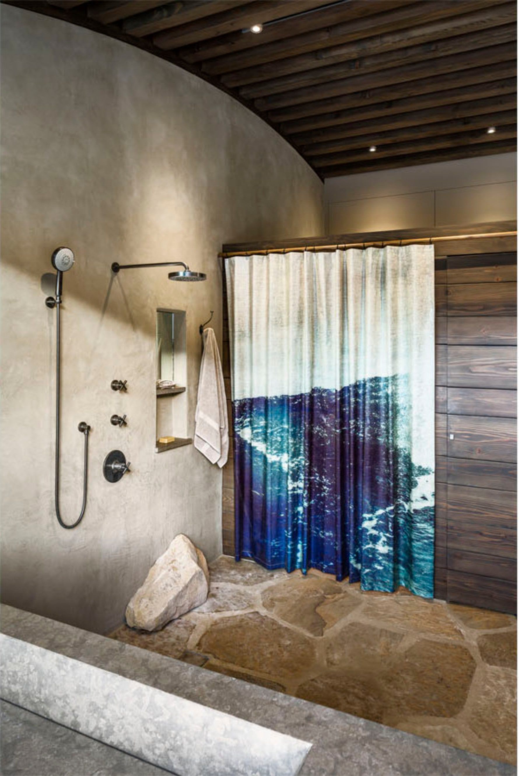 Ricon-Ranch-Bathroom-Stone-Floors