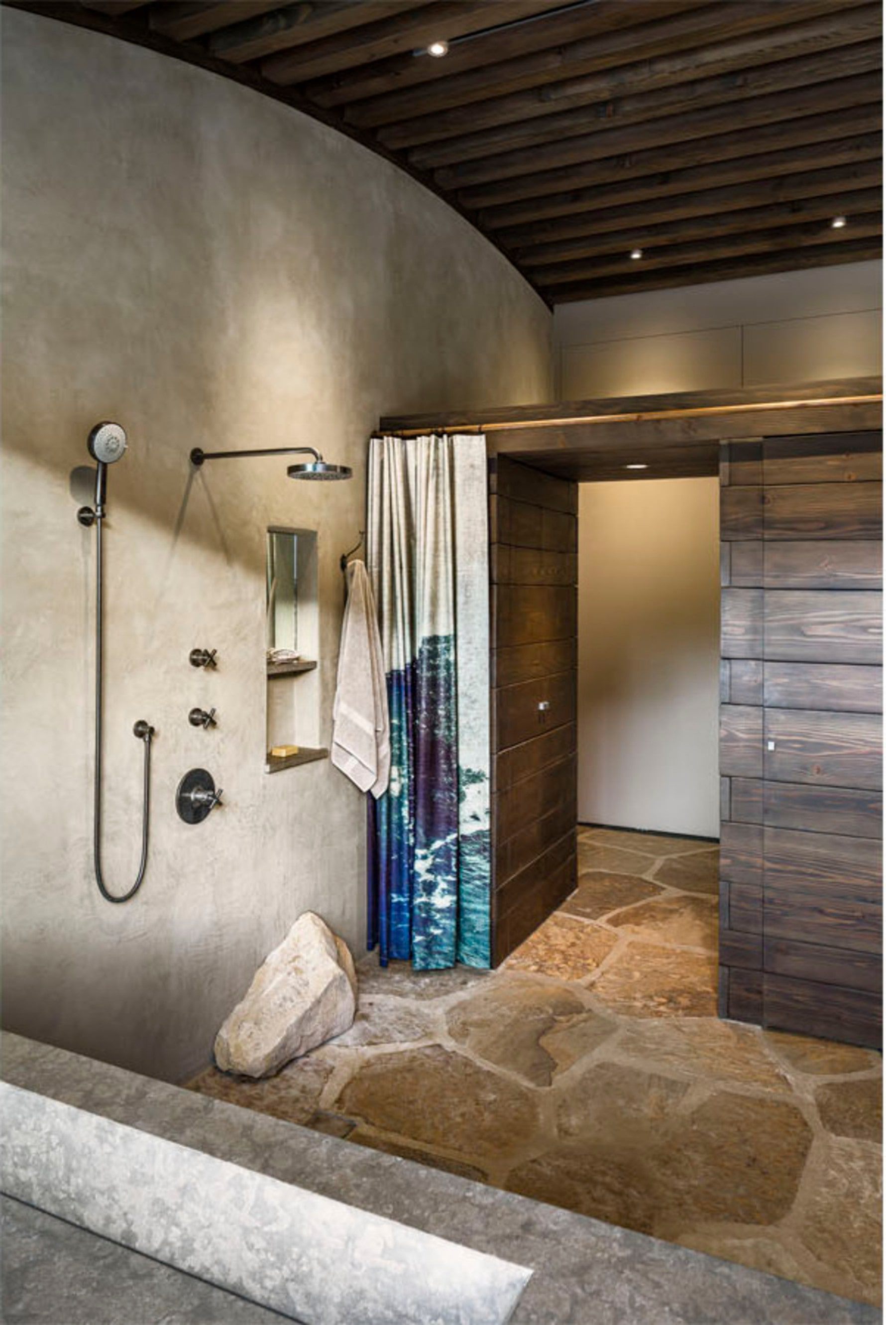 Ricon-Ranch-Bathroom-Stone-Floors