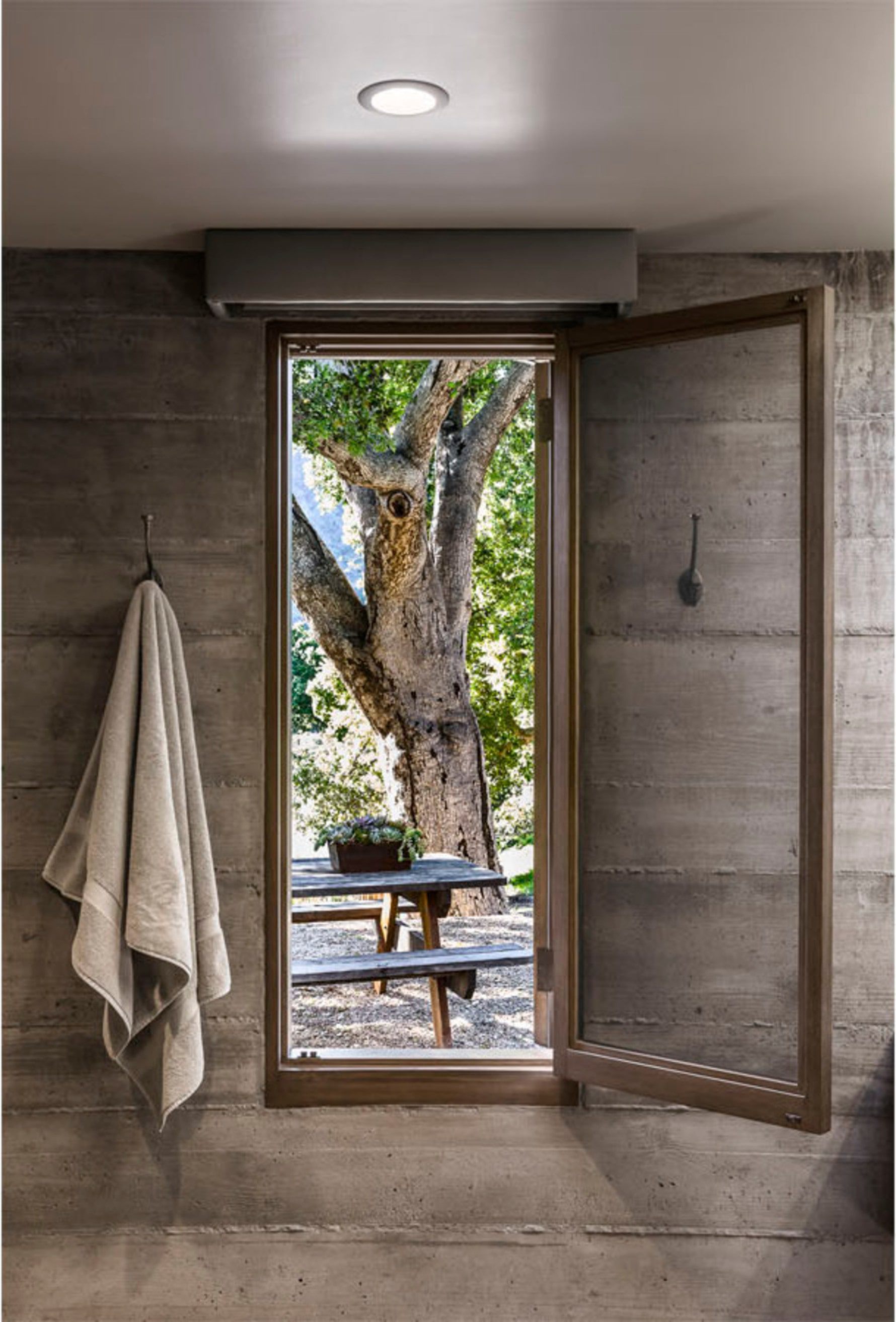 Ricon-Ranch-Board-Form-Concrete-Wall-Metal-Window