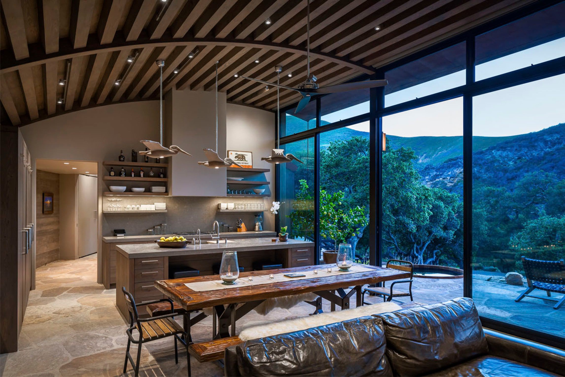 Ricon-Ranch-Kitchen-Dining-Room