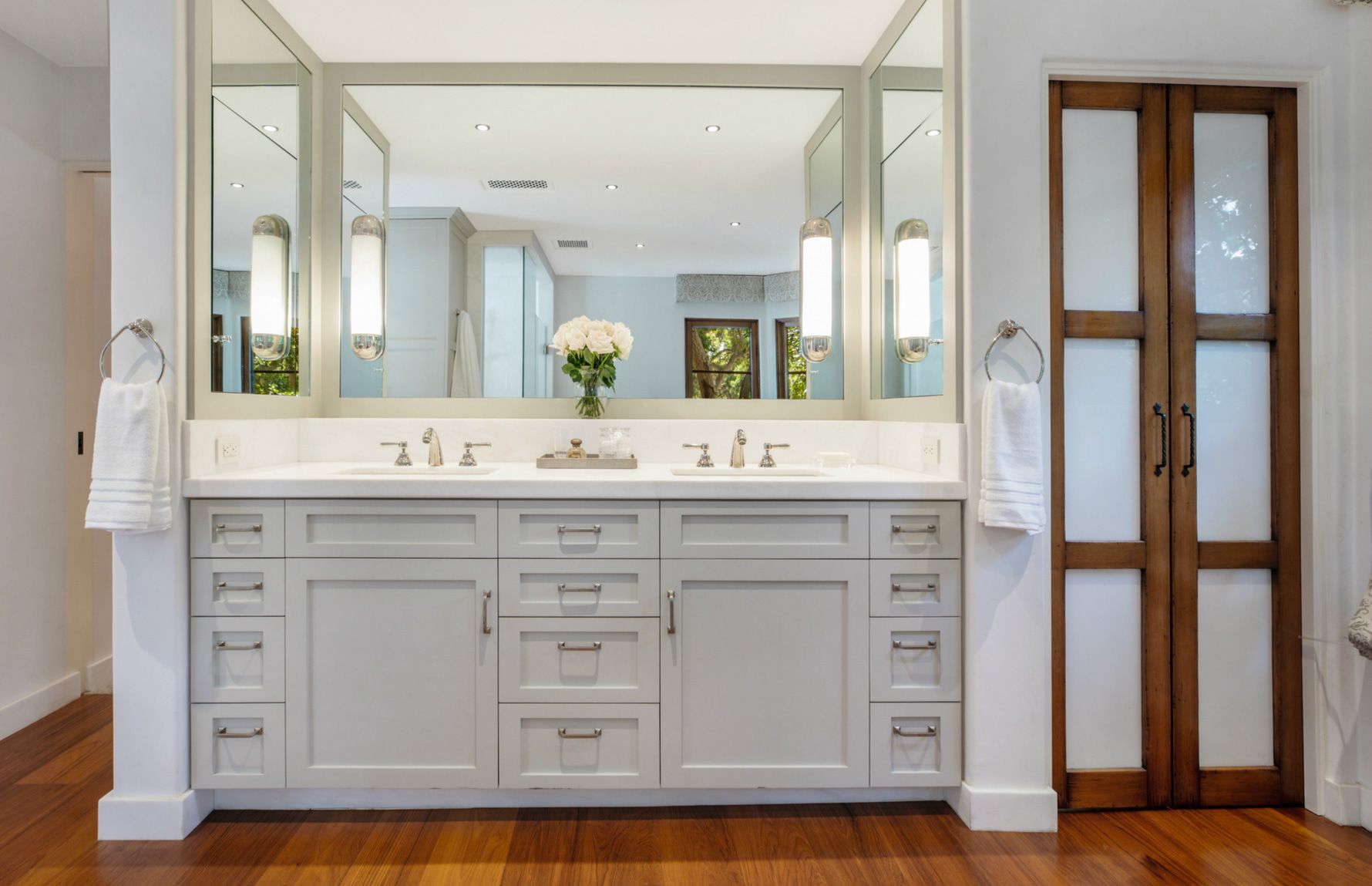 San-Leandro-Residence-Bathroom-Cabinets