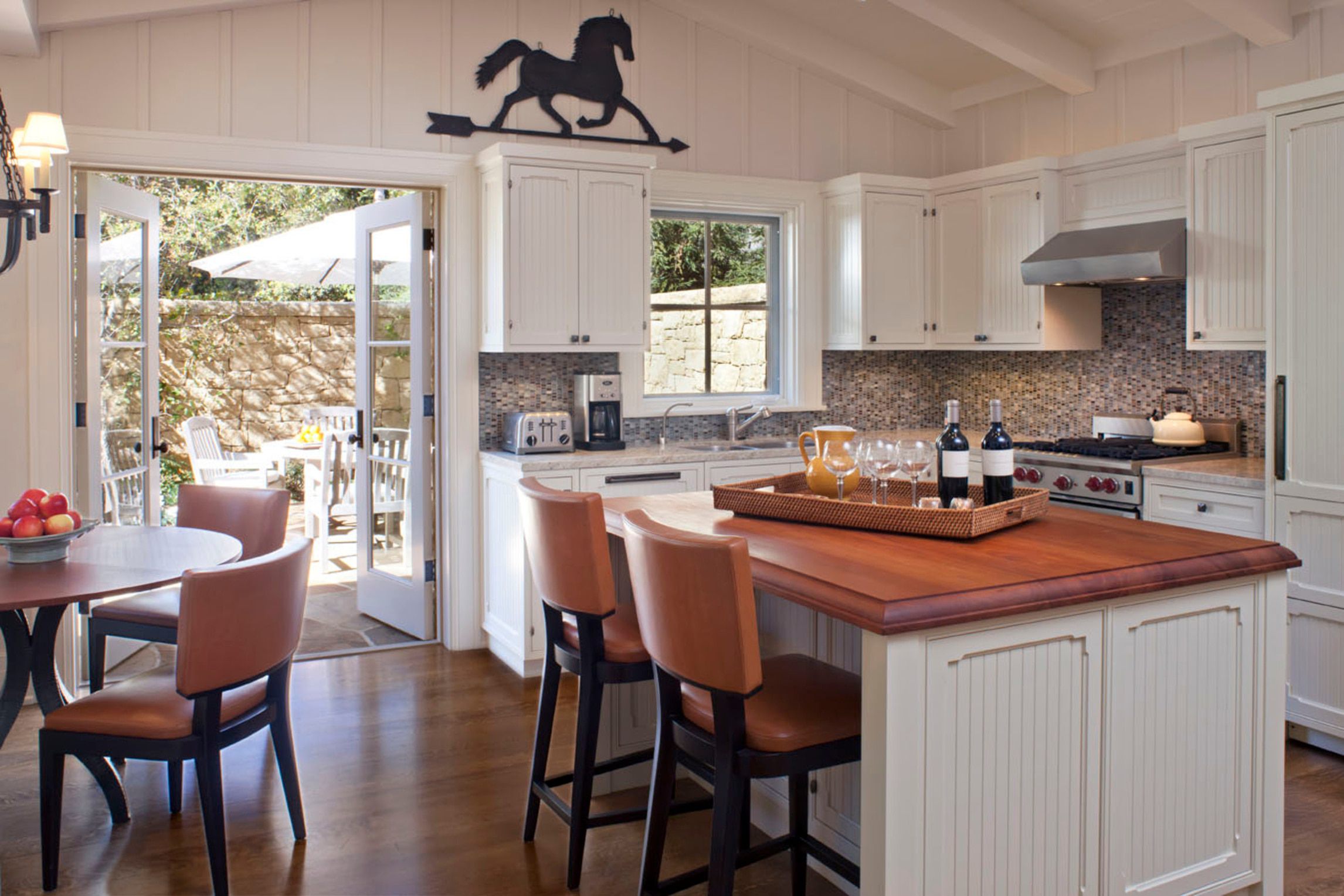 Santa-Barbara-Beach-Guest-House-Studio-Kitchen-island-Kitchen