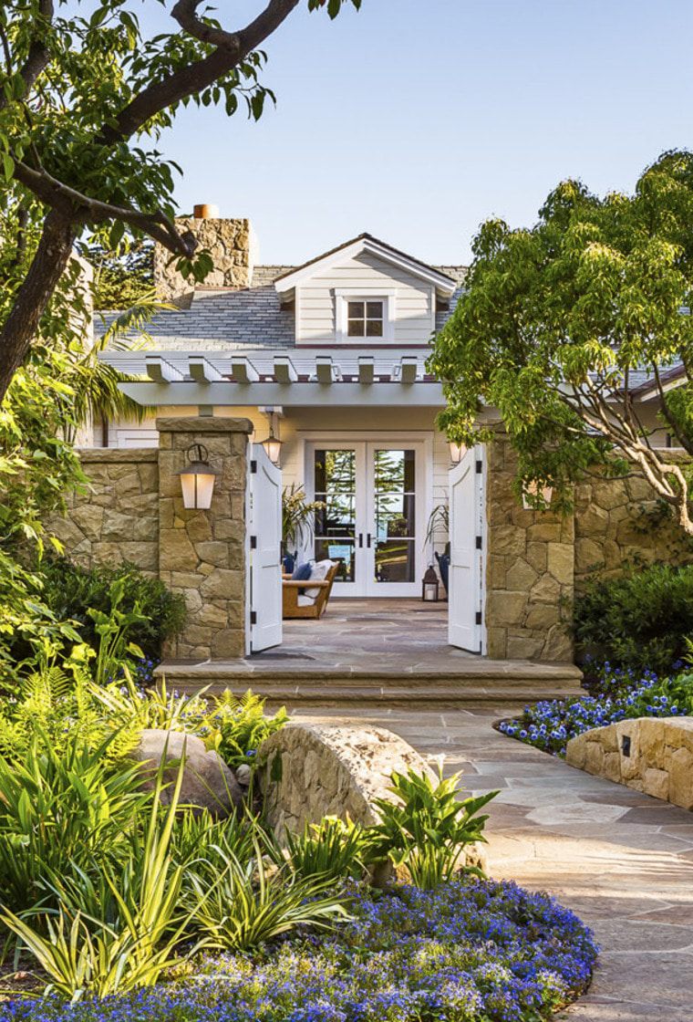 Santa-Barbara-Beach-Residence-9