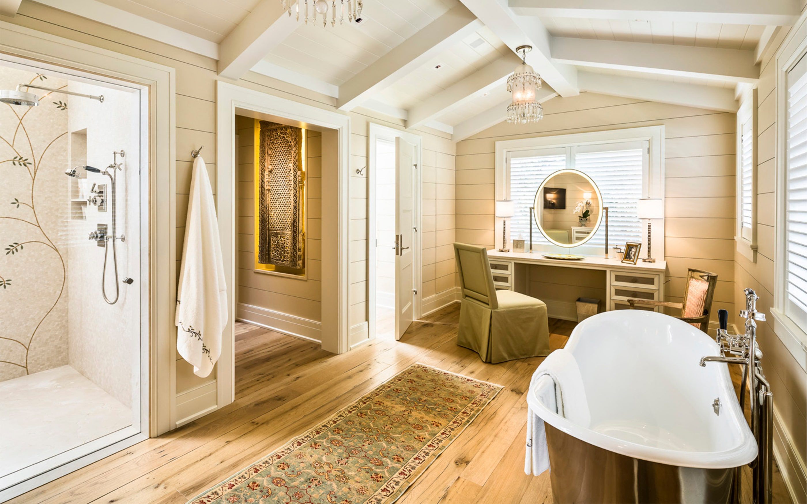 Santa-Barbara-Beach-Residence-Bathroom-Vanity-Bathtub
