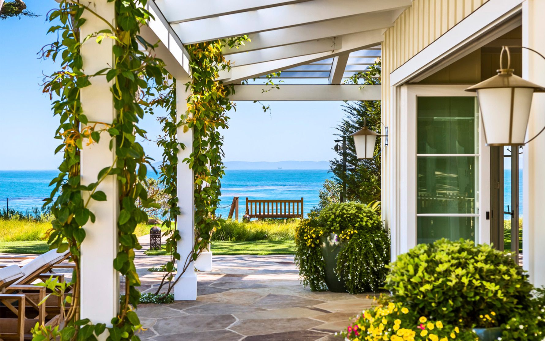 Santa-Barbara-Beach-Residence-Trellis-Ocean-View