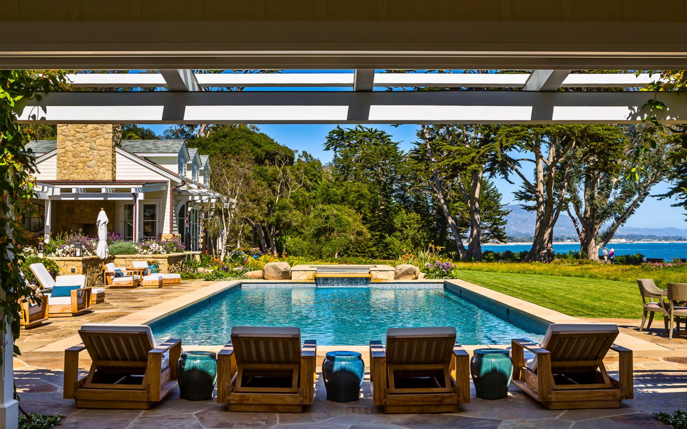 Santa-Barbara-Beach-Residence-Pool-Trellis