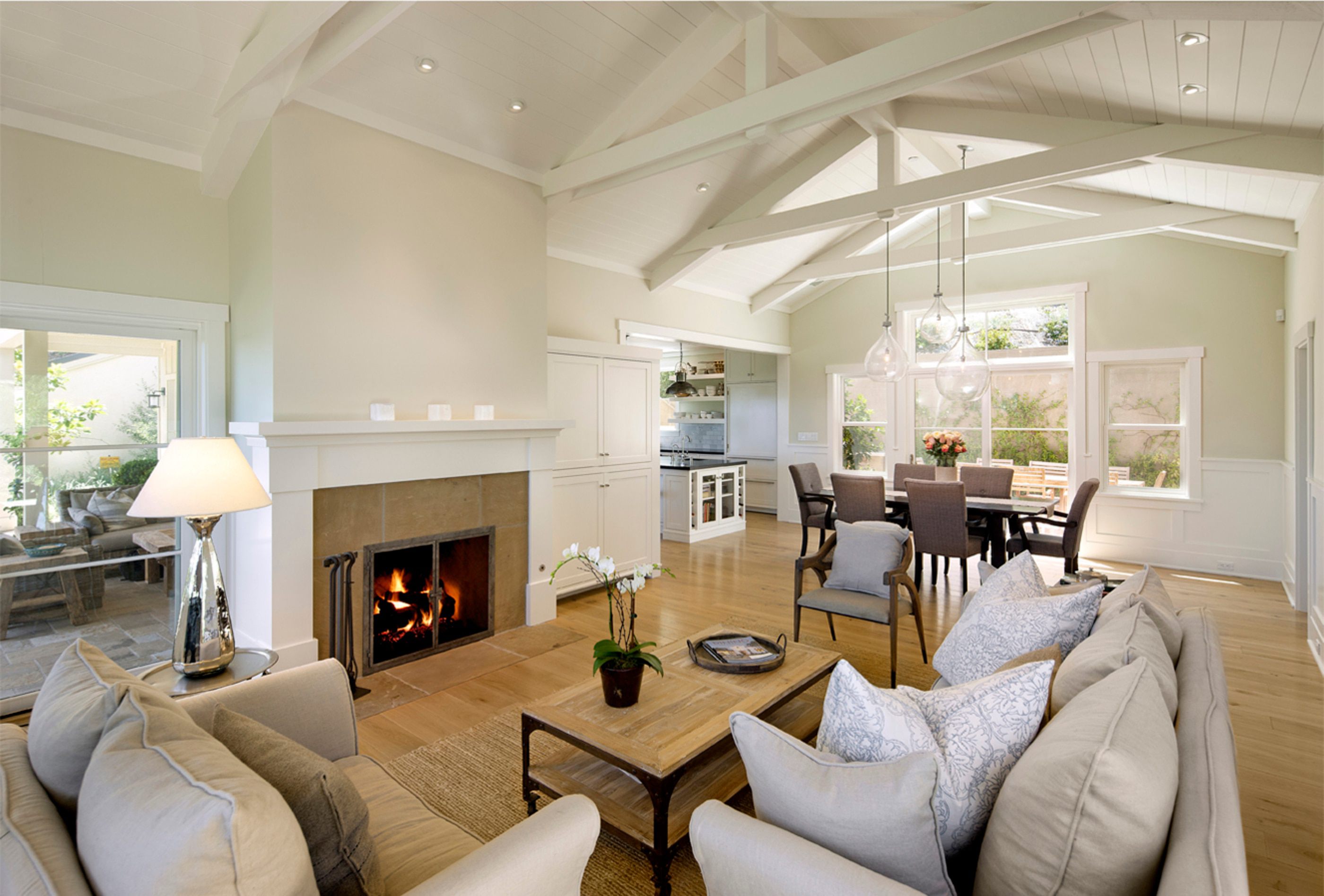 East-Mountain-Residence-Living-Room-Fireplace